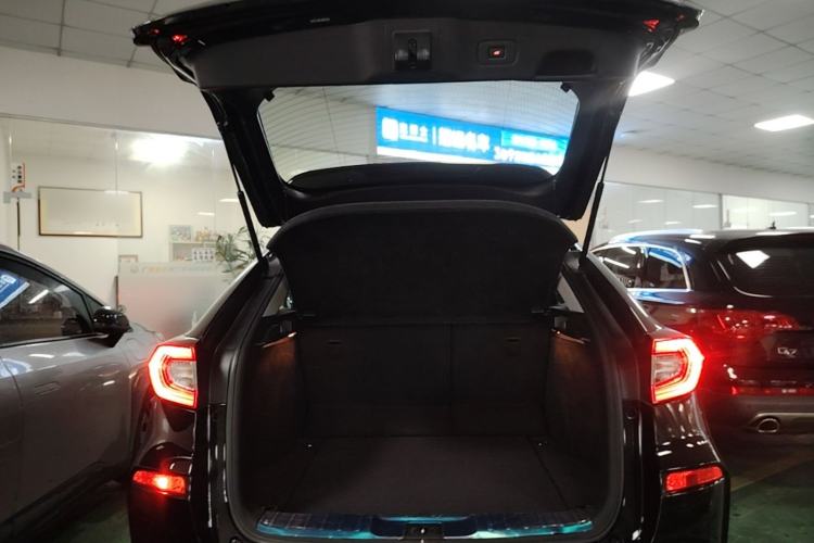 Used Honda Avancier 2017 240TURBO Two-Wheel Drive Premium Edition Trunk