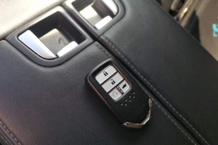Used Honda Avancier 2017 370TURBO 2WD Luxury Edition Vehicle Key