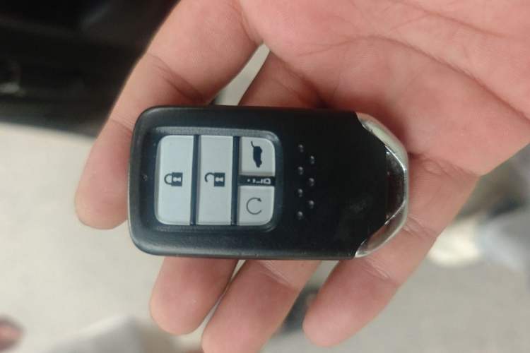 Used Honda Avancier 2017 240TURBO Two-Wheel Drive Premium Edition Vehicle Key
