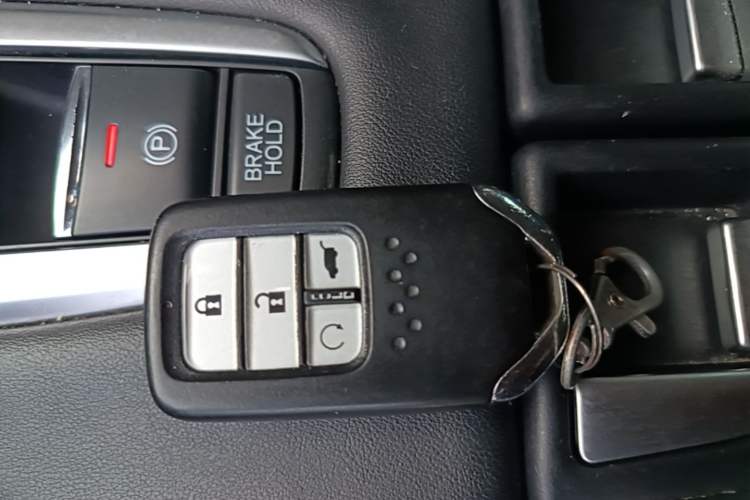 Used Honda Avancier 2017 240TURBO Two-Wheel Drive Premium Edition Vehicle Key