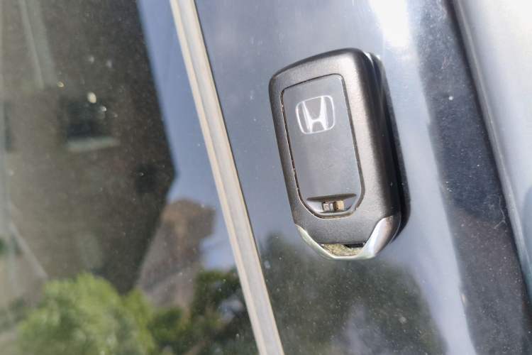 Used Honda Avancier 2017 240TURBO Two-Wheel Drive Premium Edition Vehicle Key