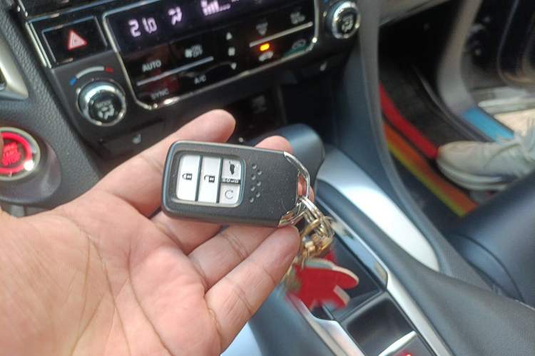 Used Honda Avancier 2017 240TURBO Two-Wheel Drive Premium Edition Vehicle Key