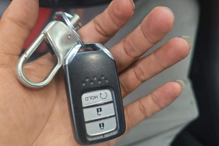 Used Honda Avancier 2017 240TURBO Two-Wheel Drive Comfort Version Vehicle Key