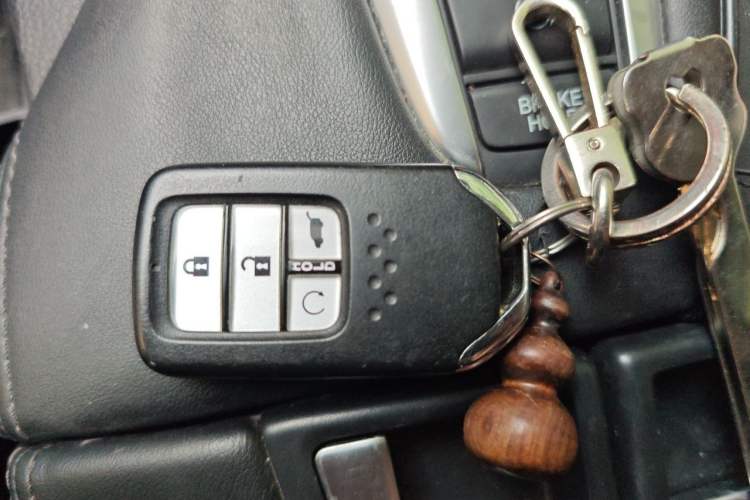 Used Honda Avancier 2017 240TURBO Two-Wheel Drive Premium Edition Vehicle Key