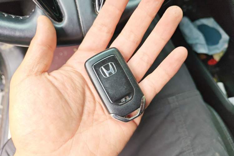 Used Honda Avancier 2017 240TURBO Two-Wheel Drive Premium Edition Vehicle Key