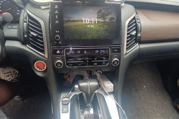 Used Honda Avancier 2017 240TURBO Two-Wheel Drive Comfort Version Audio And AC Panel