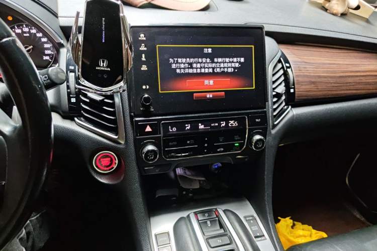 Used Honda Avancier 2017 370TURBO 2WD Luxury Edition Audio And AC Panel