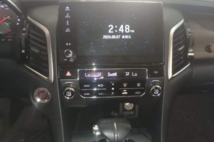 Used Honda Avancier 2017 240TURBO Two-Wheel Drive Comfort Version Audio And AC Panel