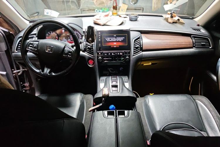 Used Honda Avancier 2017 370TURBO 2WD Luxury Edition Center Console