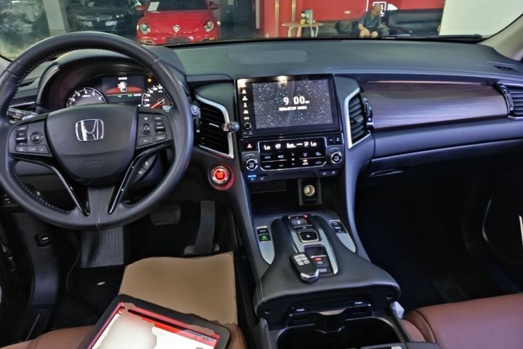 Used Honda Avancier 2017 370TURBO Four-Wheel Drive Supreme Edition Center Console