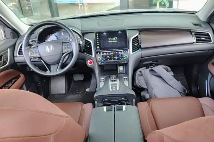 Used Honda Avancier 2017 370TURBO Four-Wheel Drive Supreme Edition Center Console