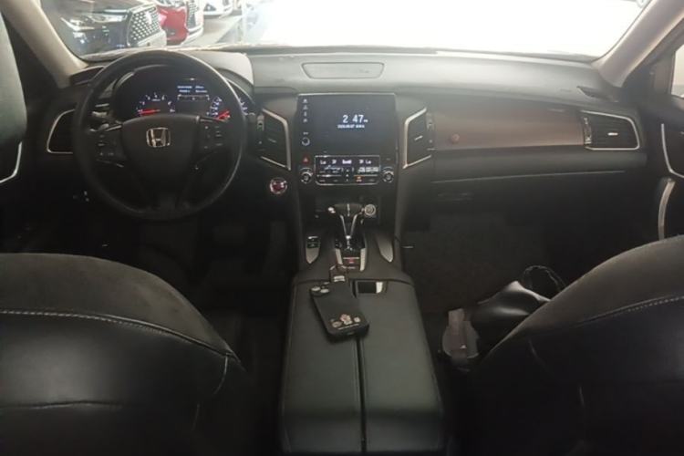 Used Honda Avancier 2017 240TURBO Two-Wheel Drive Comfort Version Center Console