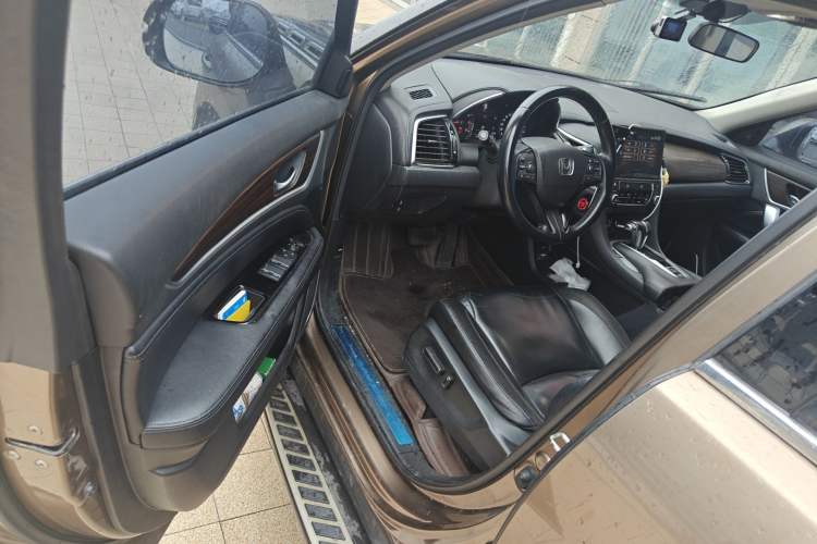 Used Honda Avancier 2017 240TURBO Two-Wheel Drive Luxury Edition Driver Seat