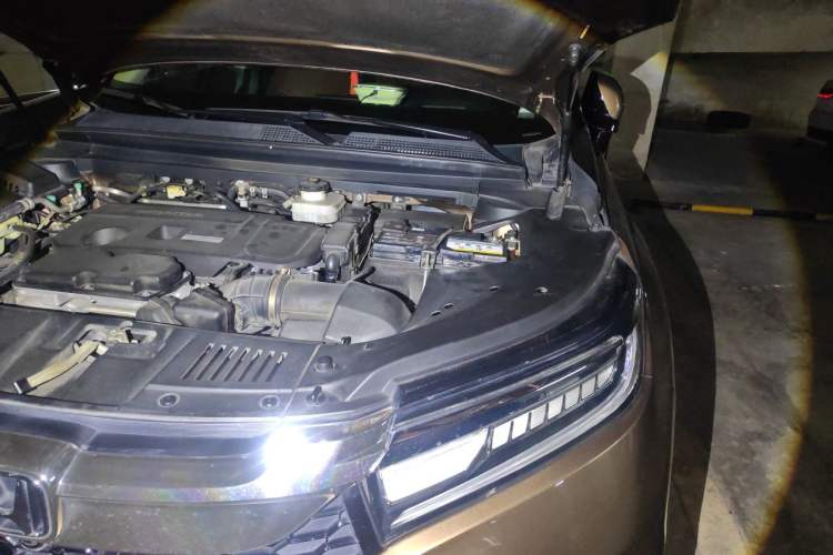 Used Honda Avancier 2017 370TURBO Four-Wheel Drive Supreme Edition Engine Bay Left