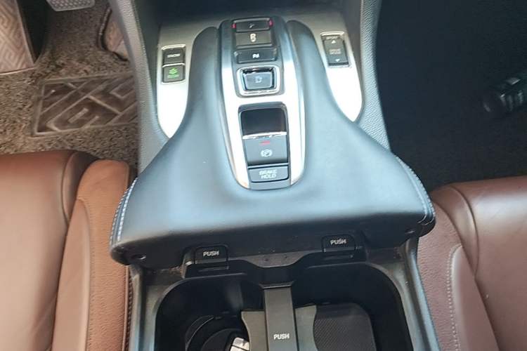 Used Honda Avancier 2017 370TURBO Four-Wheel Drive Prestige Edition Gear Lever