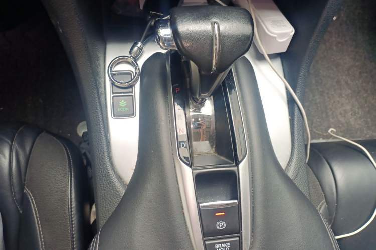 Used Honda Avancier 2017 240TURBO Two-Wheel Drive Comfort Version Gear Lever