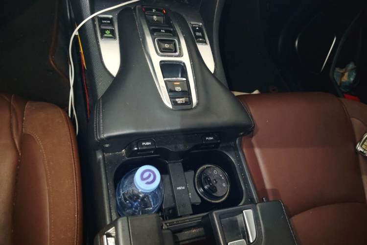 Used Honda Avancier 2017 370TURBO 2WD Luxury Edition Gear Lever