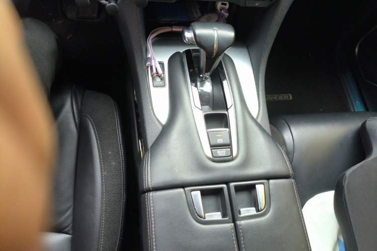 Used Honda Avancier 2017 240TURBO Two-Wheel Drive Luxury Edition Gear Lever