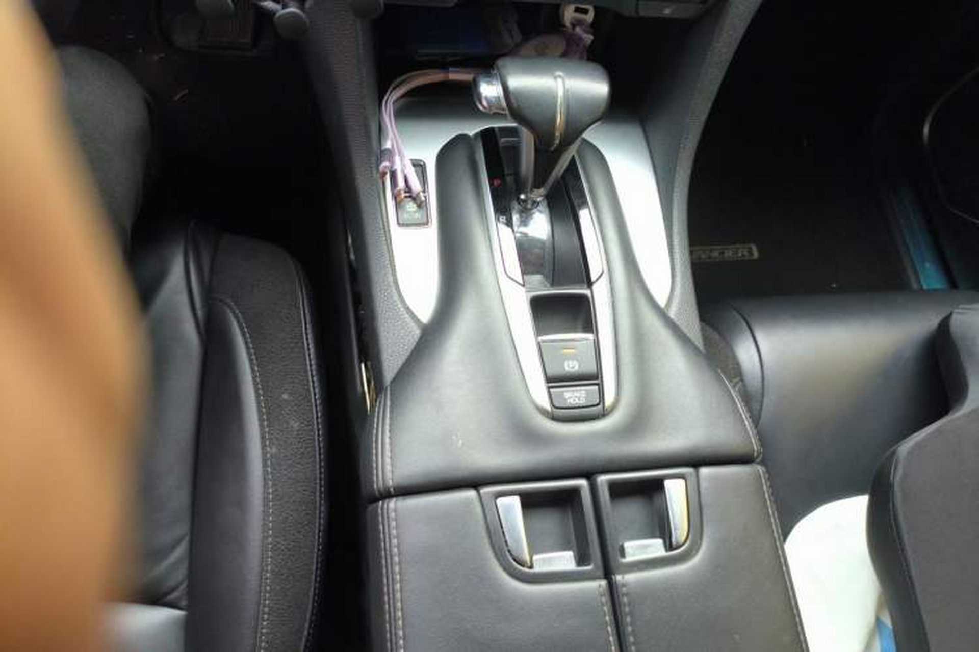 Used Honda Avancier 2017 240TURBO Two-Wheel Drive Luxury Edition Gear Lever