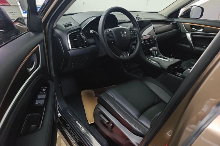 Used Honda Avancier 2017 240TURBO Two-Wheel Drive Premium Edition Left Front Seat