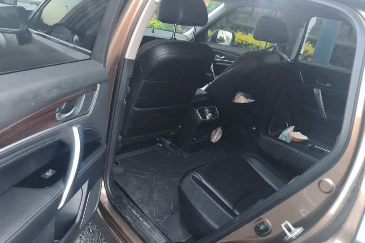 Used Honda Avancier 2017 240TURBO Two-Wheel Drive Premium Edition Left Rear Seat