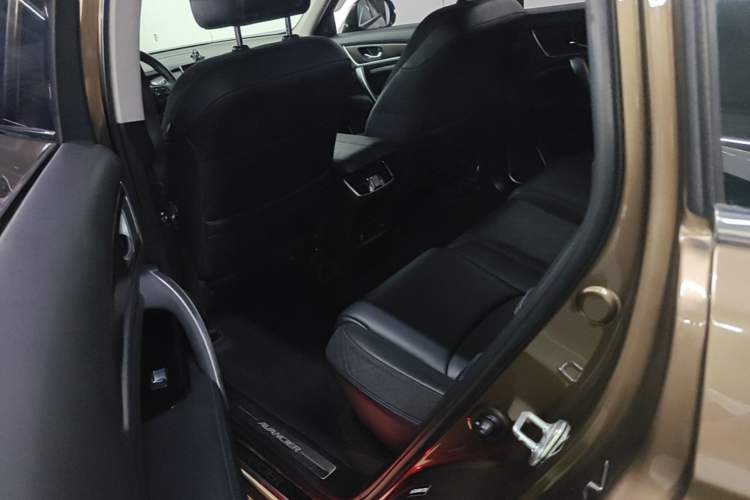 Used Honda Avancier 2017 240TURBO Two-Wheel Drive Premium Edition Left Rear Seat
