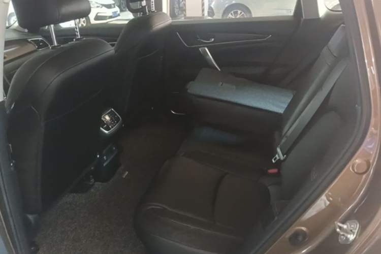 Used Honda Avancier 2017 240TURBO Two-Wheel Drive Comfort Version Left Rear Seat