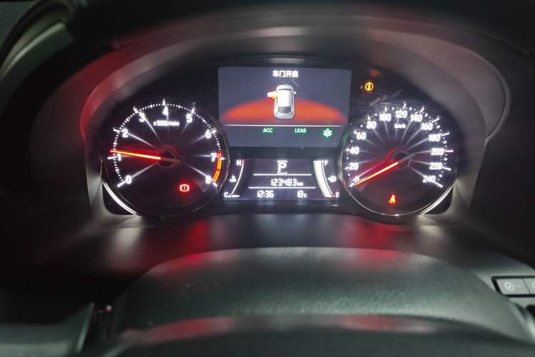 Used Honda Avancier 2017 370TURBO Four-Wheel Drive Supreme Edition Odometer Close Up