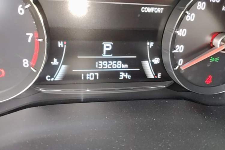 Used Honda Avancier 2017 370TURBO Four-Wheel Drive Supreme Edition Odometer Close Up