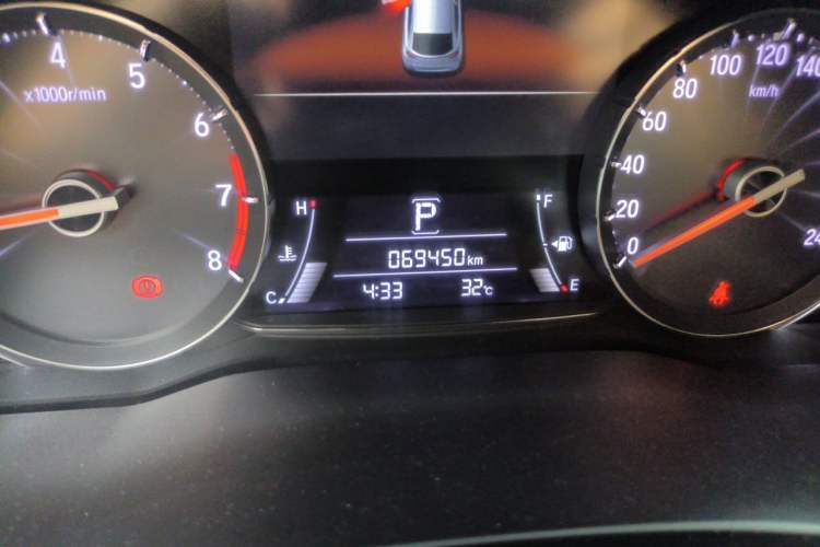 Used Honda Avancier 2017 240TURBO Two-Wheel Drive Luxury Edition Odometer Close Up