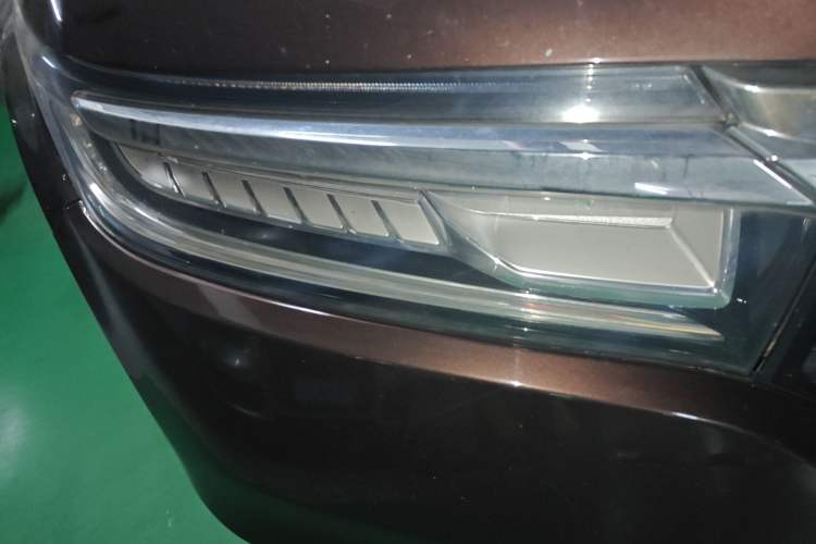 Used Honda Avancier 2017 370TURBO Four-Wheel Drive Supreme Edition Right Front Headlight