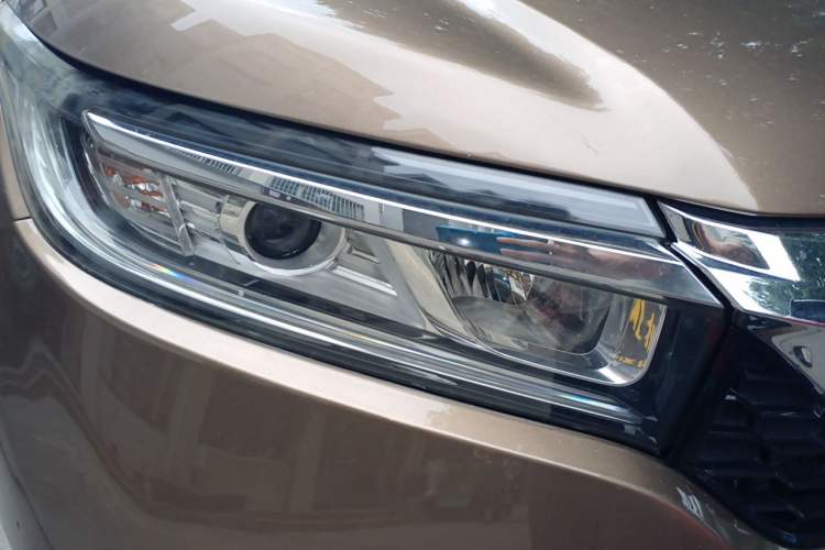 Used Honda Avancier 2017 240TURBO Two-Wheel Drive Comfort Version Right Front Headlight