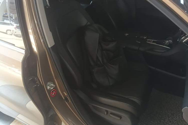 Used Honda Avancier 2017 240TURBO Two-Wheel Drive Comfort Version Right Front Seat