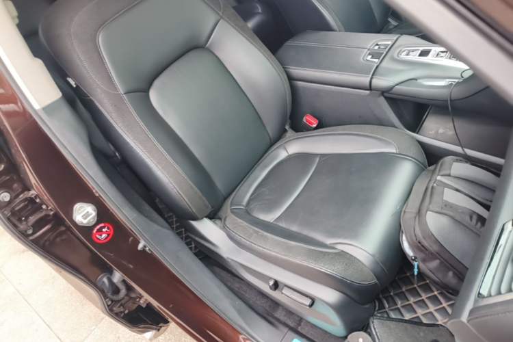 Used Honda Avancier 2017 370TURBO 2WD Luxury Edition Right Front Seat