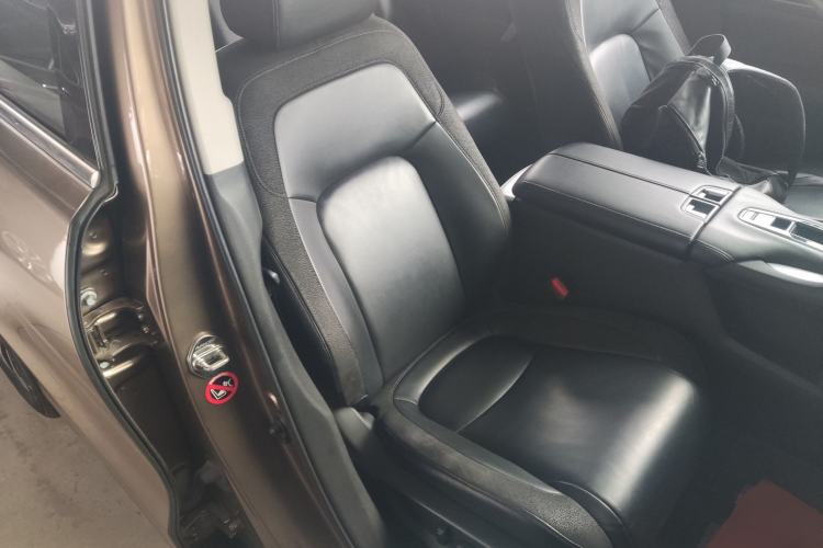 Used Honda Avancier 2017 240TURBO Two-Wheel Drive Luxury Edition Right Front Seat