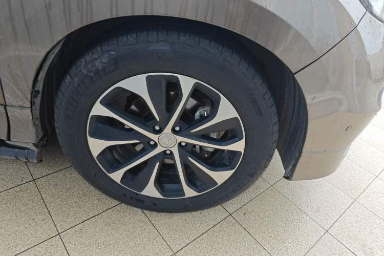 Used Honda Avancier 2017 240TURBO Two-Wheel Drive Luxury Edition Right Front Wheel Hub