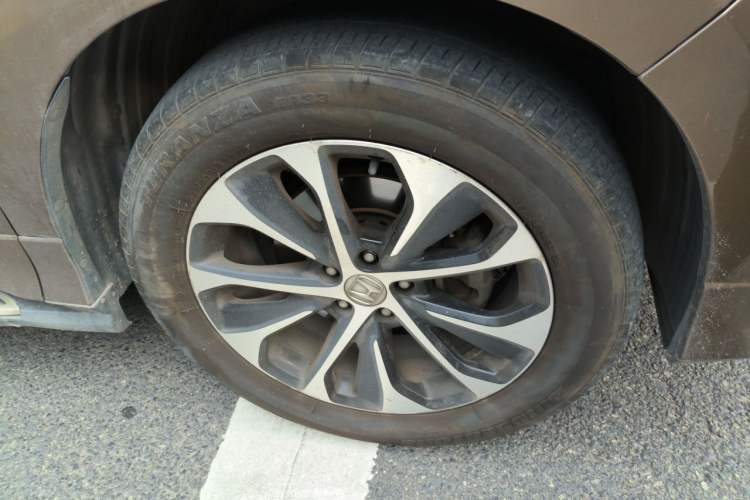 Used Honda Avancier 2017 240TURBO Two-Wheel Drive Luxury Edition Right Front Wheel Hub