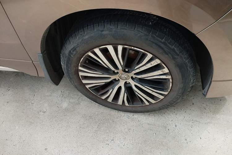 Used Honda Avancier 2017 370TURBO 2WD Luxury Edition Right Front Wheel Hub