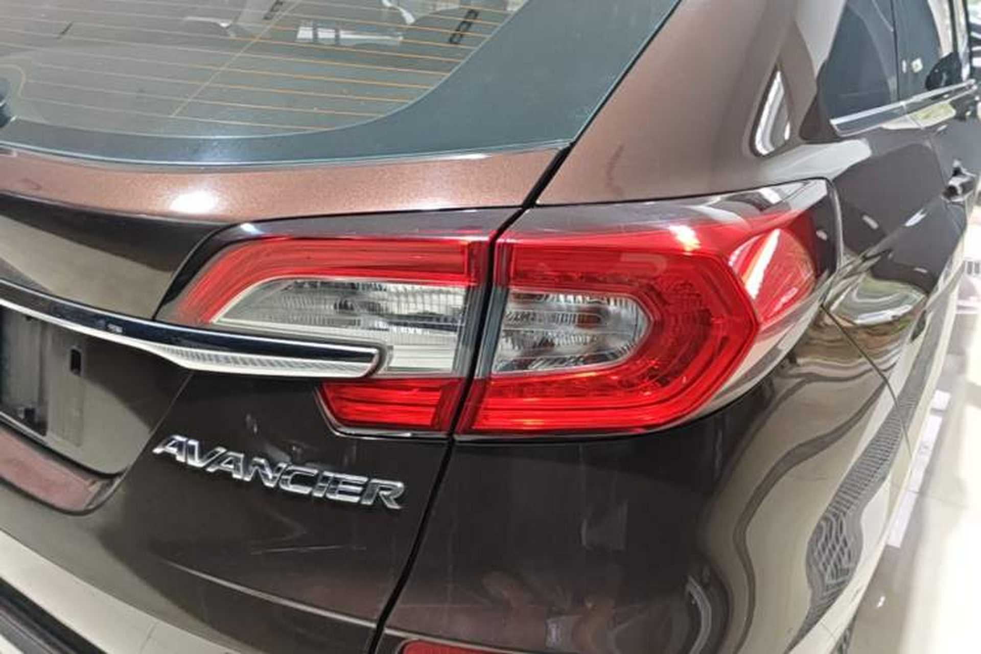 Used Honda Avancier 2017 370TURBO 2WD Luxury Edition Right Rear Taillight