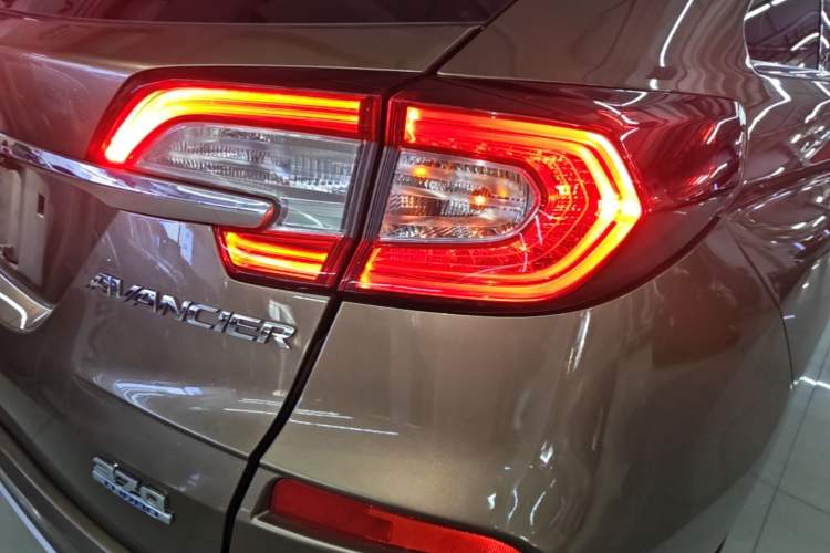 Used Honda Avancier 2017 370TURBO Four-Wheel Drive Supreme Edition Right Rear Taillight
