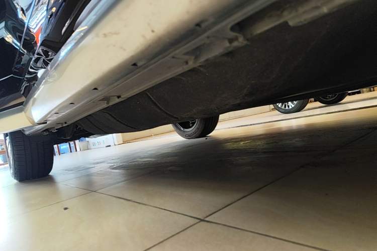 Used Honda Avancier 2017 370TURBO Four-Wheel Drive Prestige Edition Right Side Sill