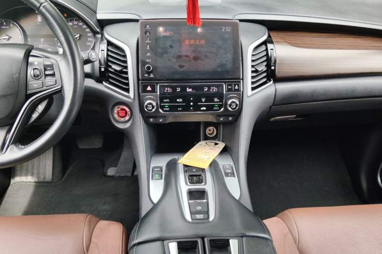 Used Honda Avancier 2017 370TURBO Four-Wheel Drive Supreme Edition Audio And AC Panel