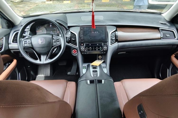 Used Honda Avancier 2017 370TURBO Four-Wheel Drive Supreme Edition Center Console