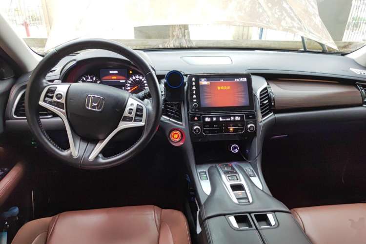 Used Honda Avancier 2017 370TURBO Four-Wheel Drive Prestige Edition Center Console