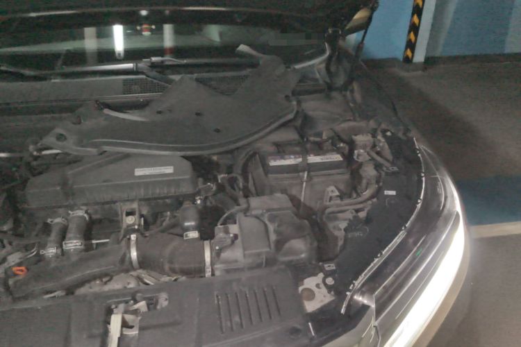 Used Honda Avancier 2017 240TURBO Two-Wheel Drive Premium Edition Engine Bay Left