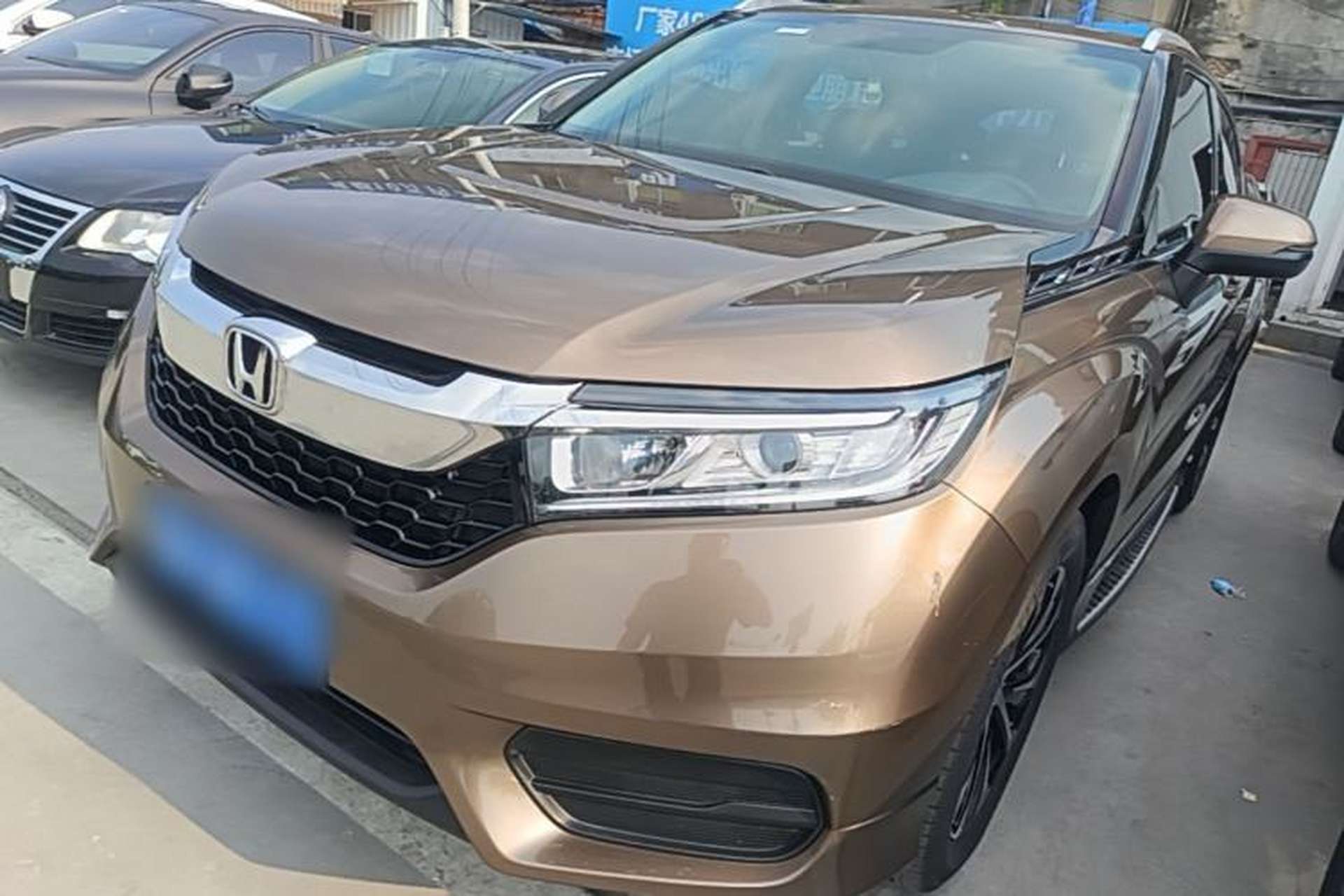 Used Honda Avancier 2017 240TURBO Two-Wheel Drive Comfort Version Front Left 45 Deg
