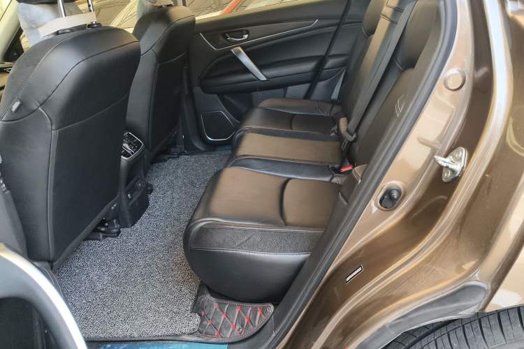 Used Honda Avancier 2017 240TURBO Two-Wheel Drive Comfort Version Interior 4