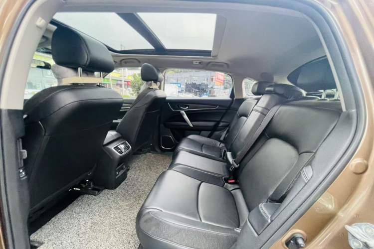 Used Honda Avancier 2017 240TURBO Two-Wheel Drive Comfort Version Interior 5