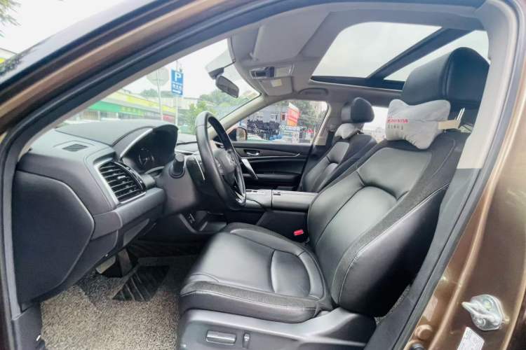 Used Honda Avancier 2017 240TURBO Two-Wheel Drive Comfort Version Interior 6