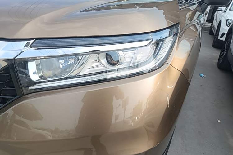 Used Honda Avancier 2017 240TURBO Two-Wheel Drive Comfort Version Left Front Headlight